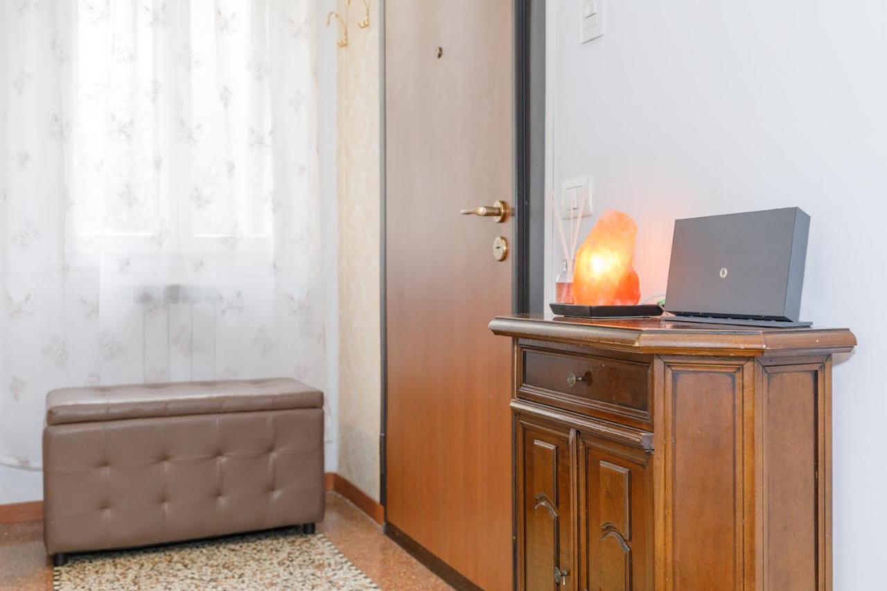Gozzi House - Comoda Casa - Free Parking - Easy To Venice! Mestre Exterior foto