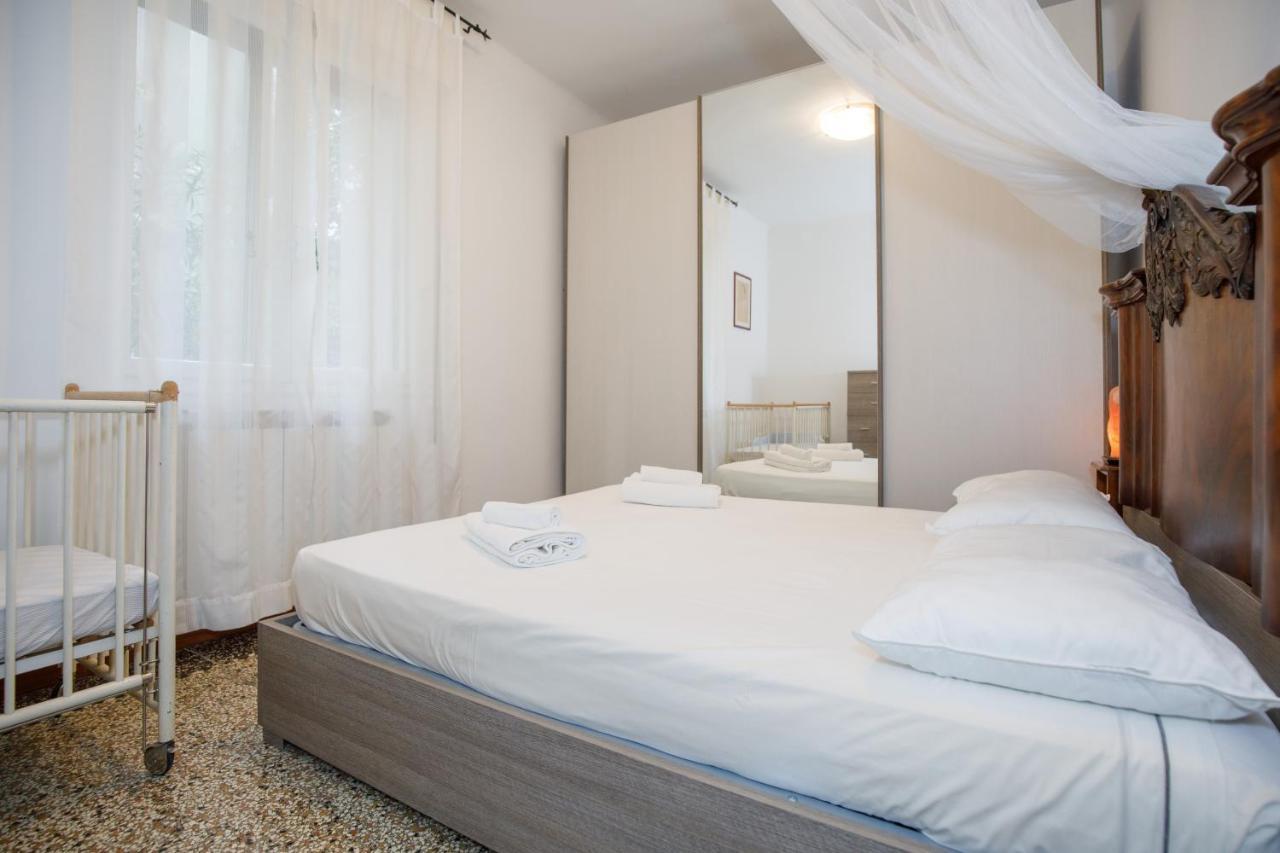 Gozzi House - Comoda Casa - Free Parking - Easy To Venice! Mestre Exterior foto